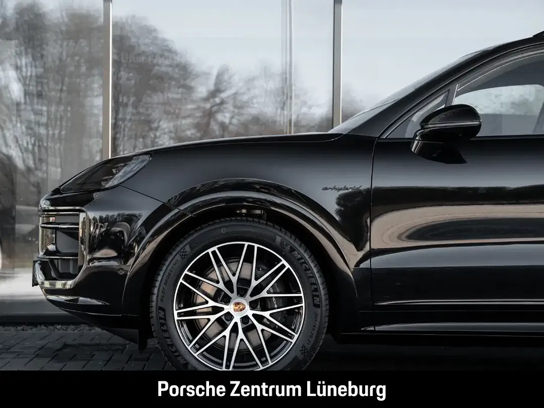Porsche Cayenne - Thumbnail 9