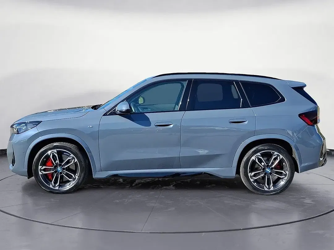 BMW iX1 xDrive - foto 2