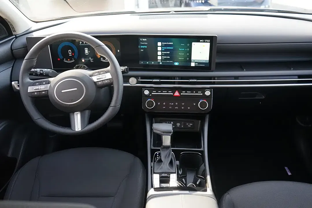 Hyundai TUCSON - Thumbnail 3