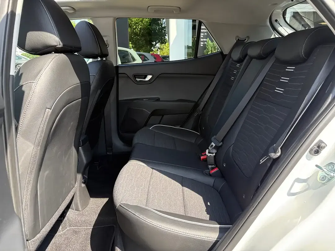 Kia Stonic - Thumbnail 14