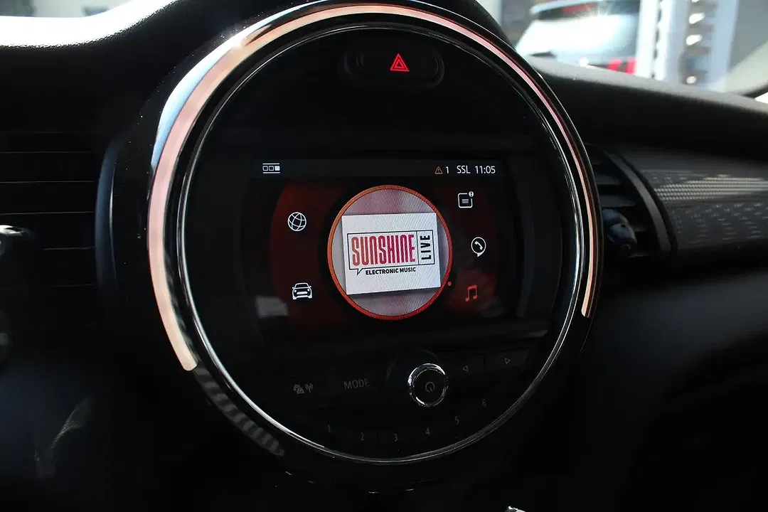 MINI Cooper - Thumbnail 10