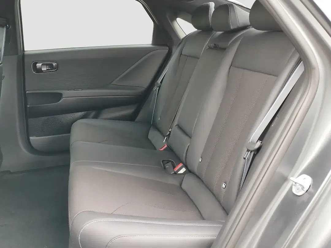 Hyundai IONIQ 6 - Thumbnail 6