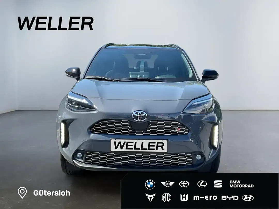 Toyota Yaris Cross - Thumbnail 2