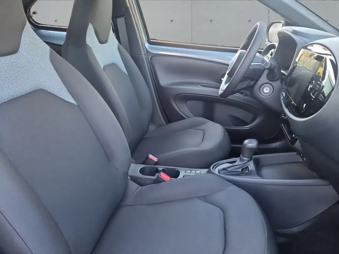 Toyota Aygo X - Thumbnail 6
