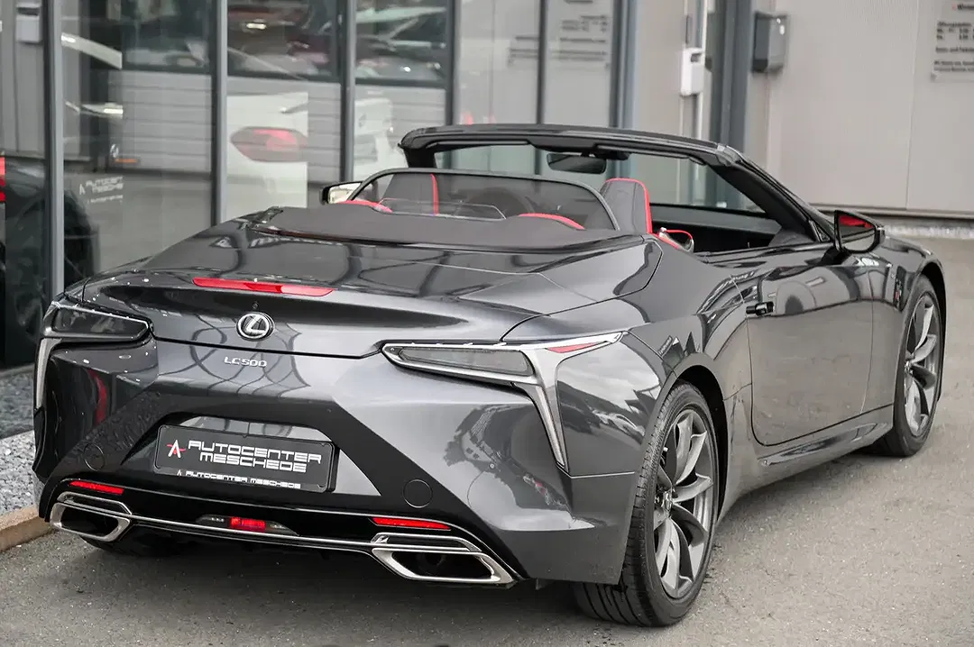 Lexus LC 500 - Thumbnail 33