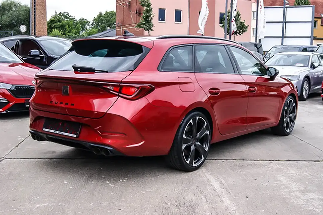 CUPRA Leon - Thumbnail 3