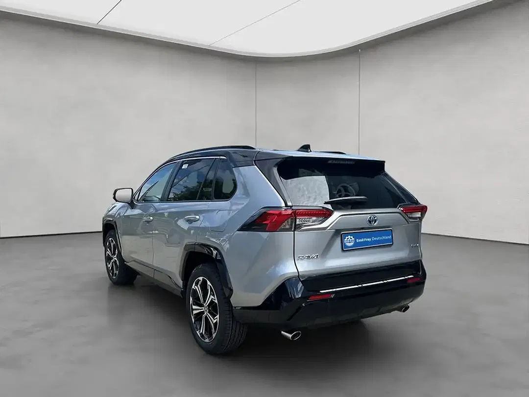 Toyota RAV 4 - Thumbnail 3