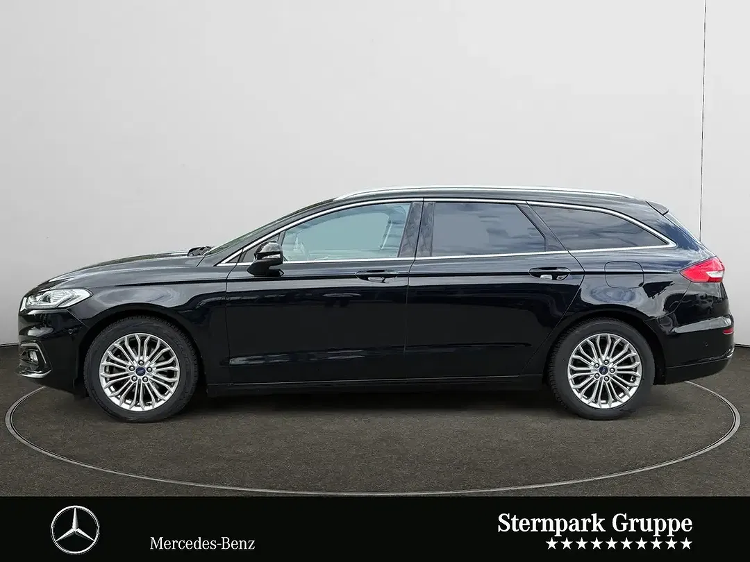 Ford Mondeo 2.0 Hybrid Titanium - foto 2