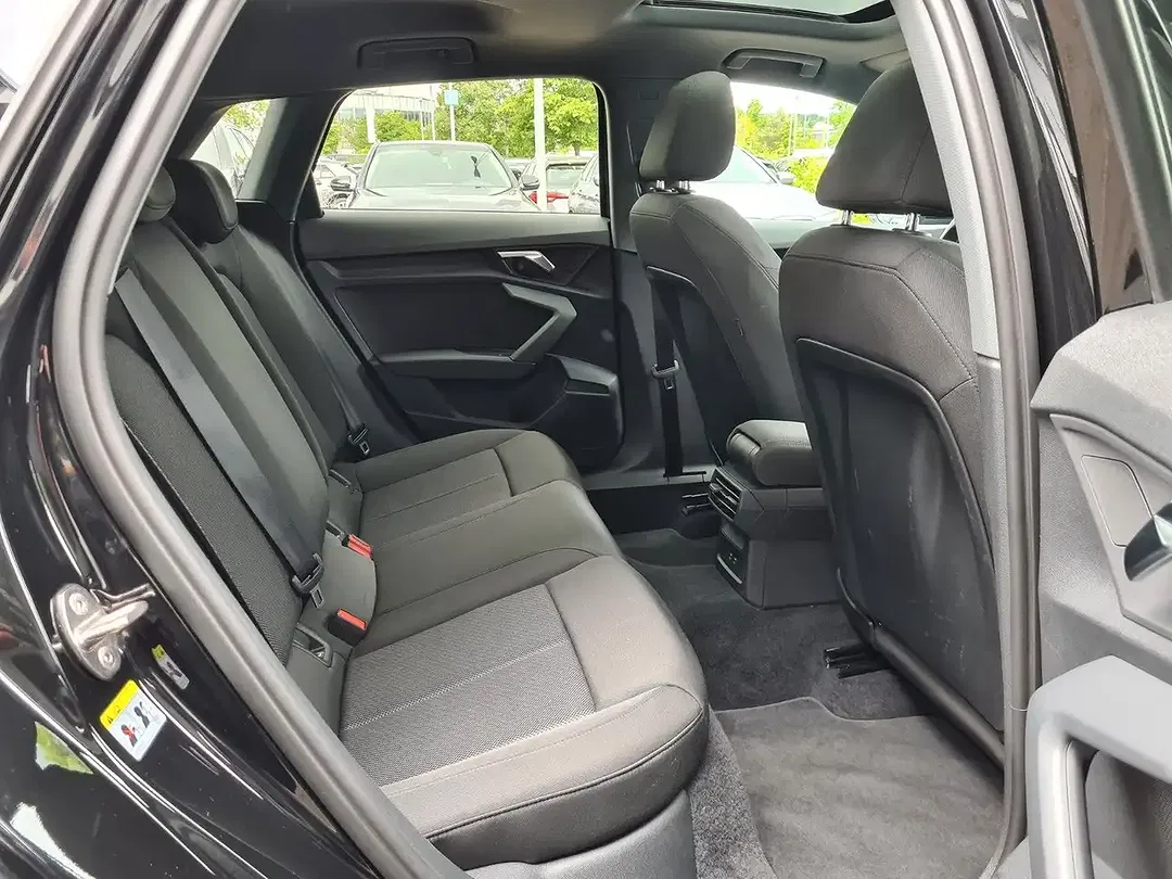 Audi A3 30 TDI advanced - foto 8