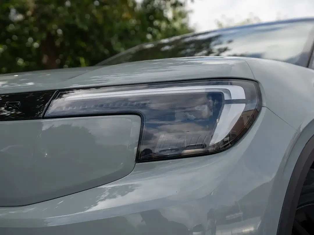 Ford Explorer Extended Range - foto 23