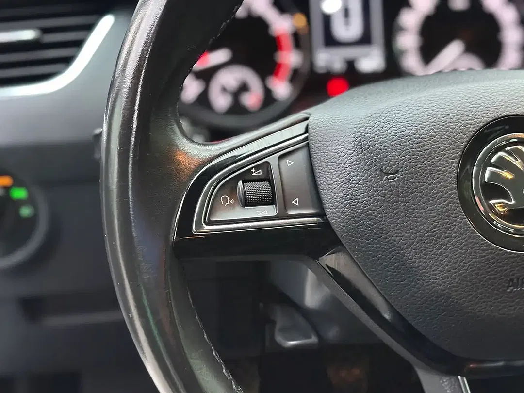 Skoda Octavia - Thumbnail 6