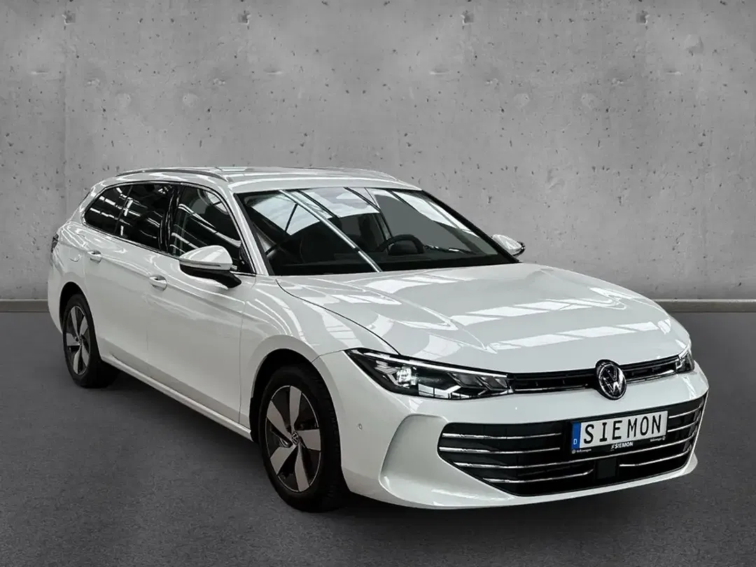 Volkswagen Passat - Thumbnail 6