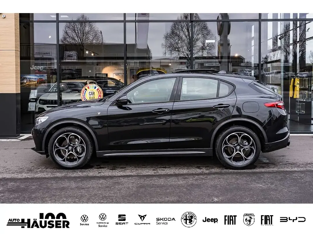 Alfa Romeo Stelvio - Thumbnail 2