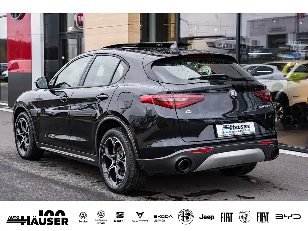 Alfa Romeo Stelvio - Thumbnail 3