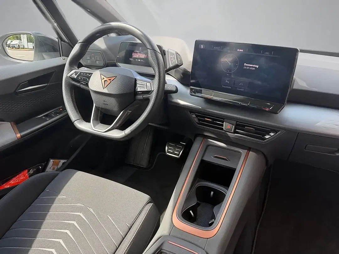 CUPRA Born - Thumbnail 12