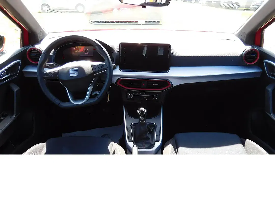SEAT Arona - Thumbnail 10