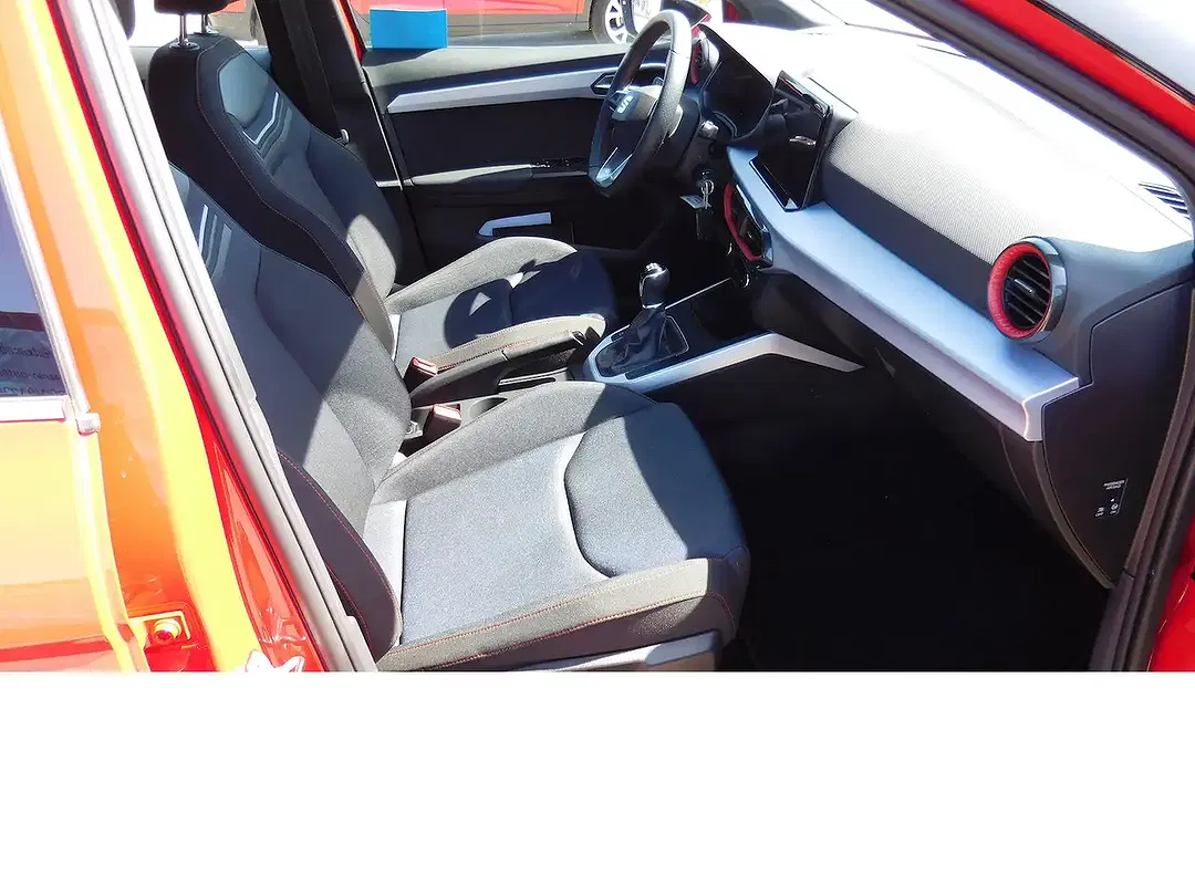 SEAT Arona - Thumbnail 11