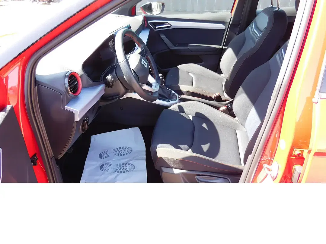 SEAT Arona - Thumbnail 12
