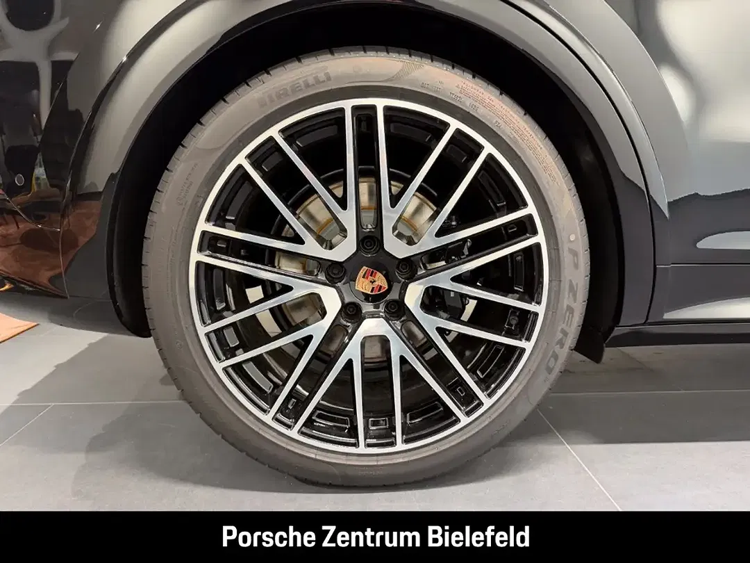 Porsche Cayenne - Thumbnail 11