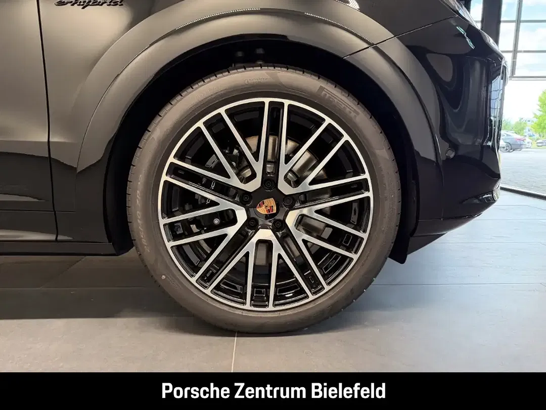 Porsche Cayenne - Thumbnail 12