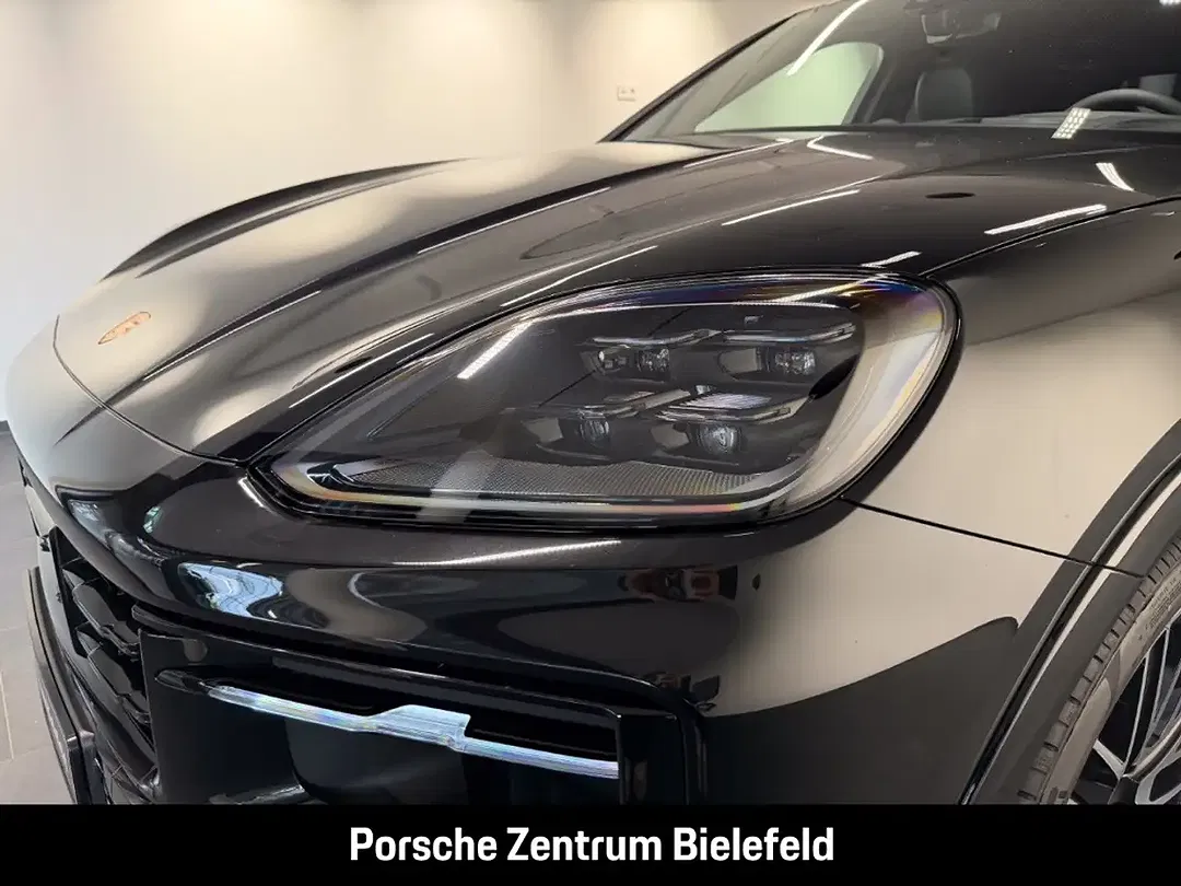 Porsche Cayenne - Thumbnail 13