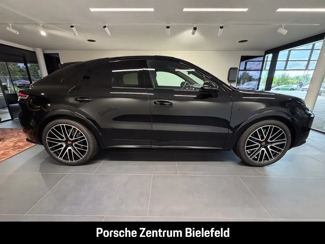 Porsche Cayenne - Thumbnail 6