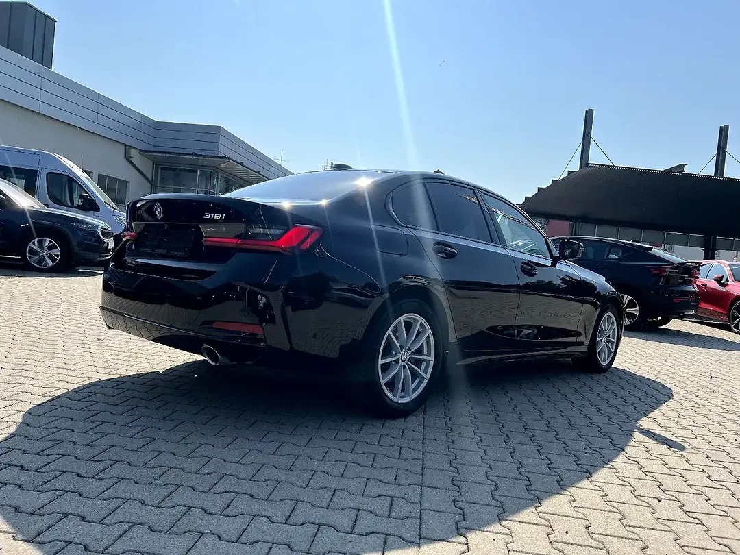 BMW 318 - Thumbnail 4