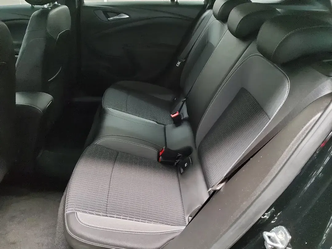Opel Astra - Thumbnail 7