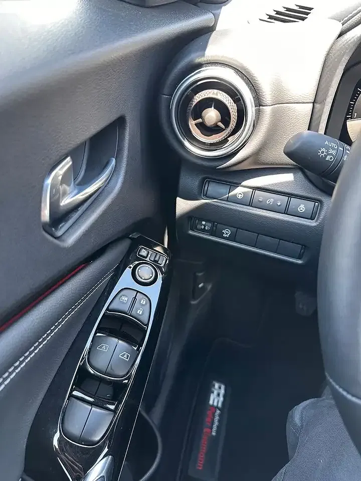 Nissan Juke - Thumbnail 8