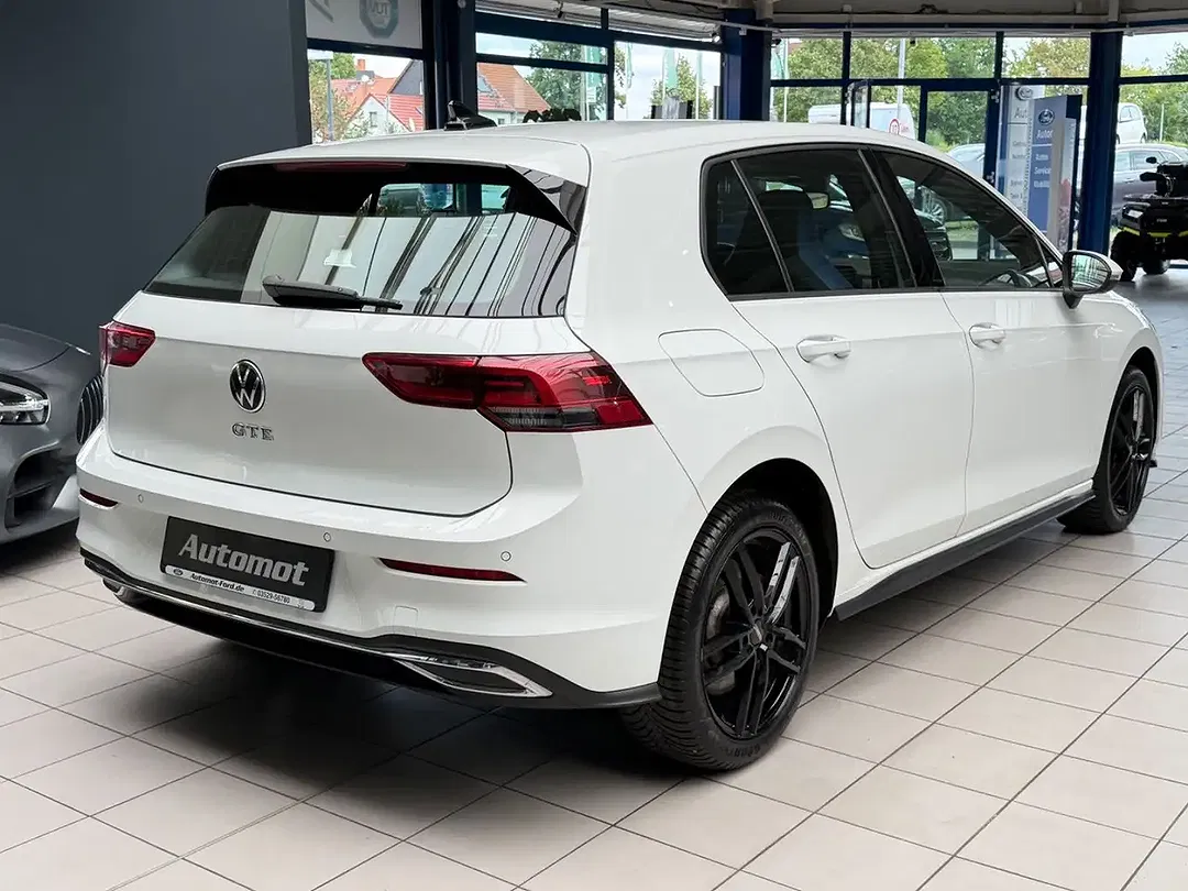 Volkswagen Golf - Thumbnail 6