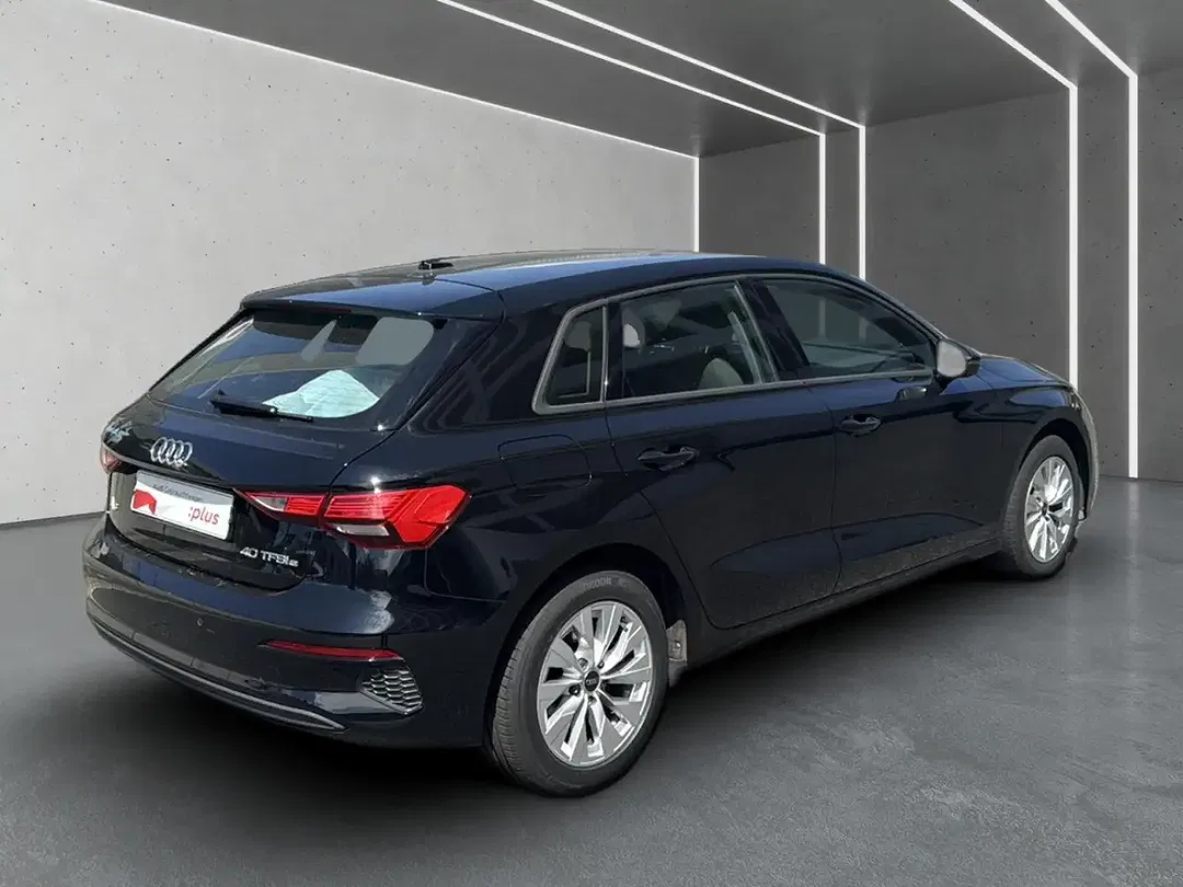 Audi A3 - Thumbnail 2
