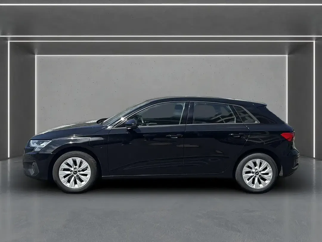 Audi A3 - Thumbnail 3