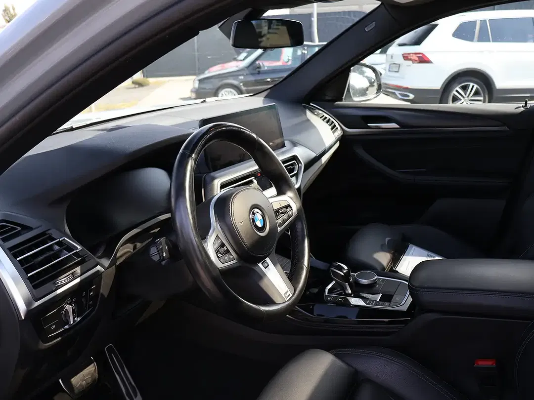 BMW X4 - Thumbnail 12