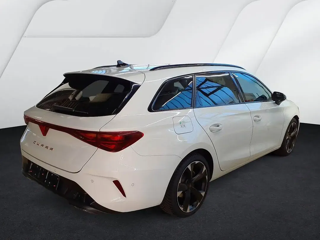 CUPRA Leon - Thumbnail 2