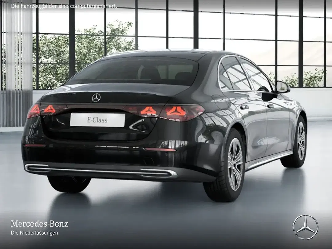 Mercedes-Benz E 220 - Thumbnail 4
