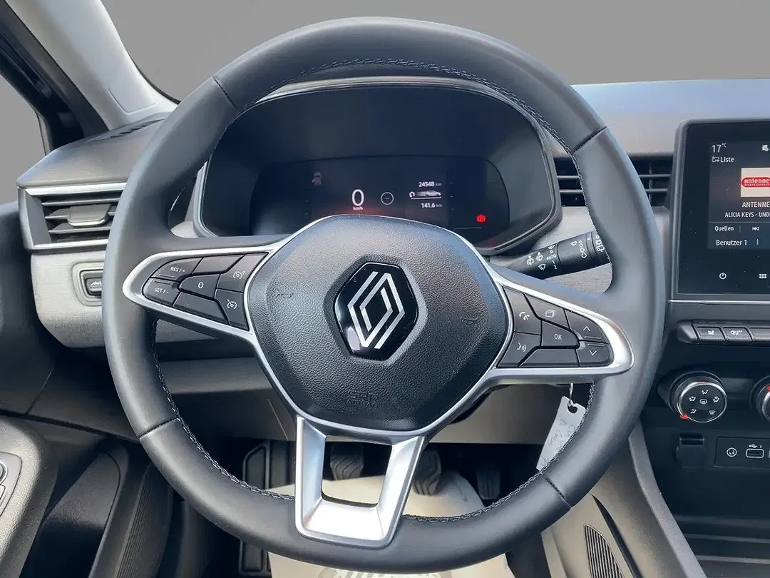 Renault Clio - Thumbnail 12