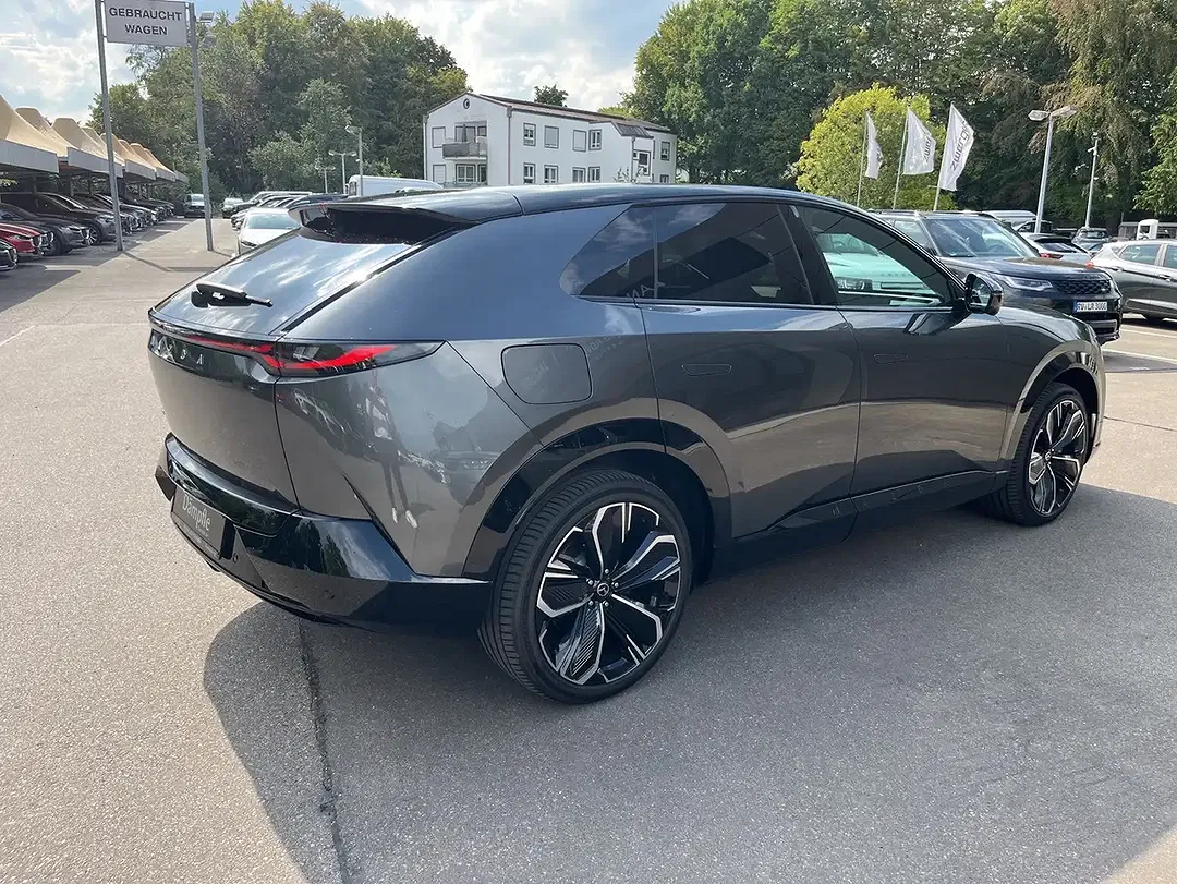 Mazda CX-6e - Thumbnail 4