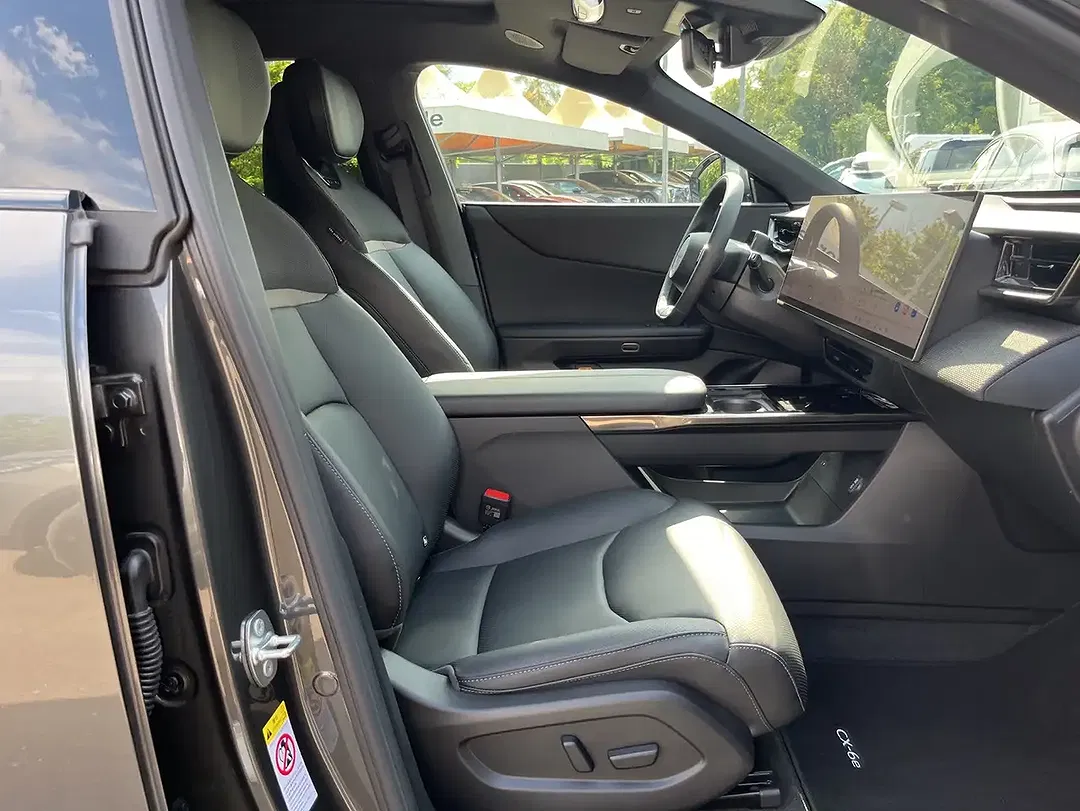 Mazda CX-6e - Thumbnail 7