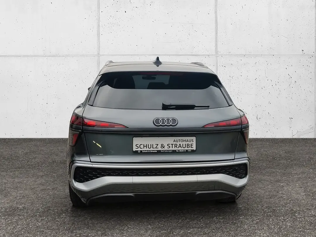 Audi Q3 - Thumbnail 5