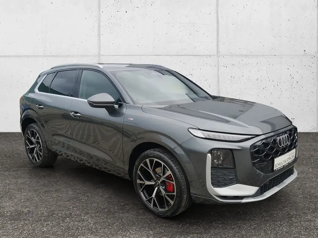 Audi Q3 - Thumbnail 8