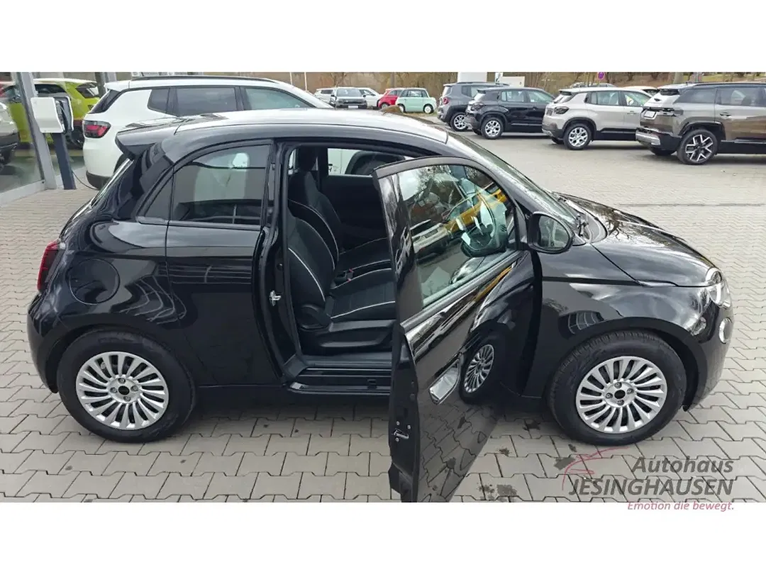 Fiat 500e - Thumbnail 5