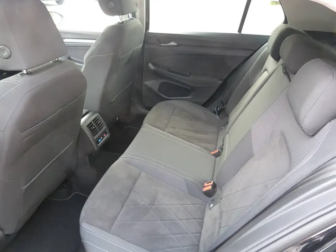 Volkswagen Golf - Thumbnail 9