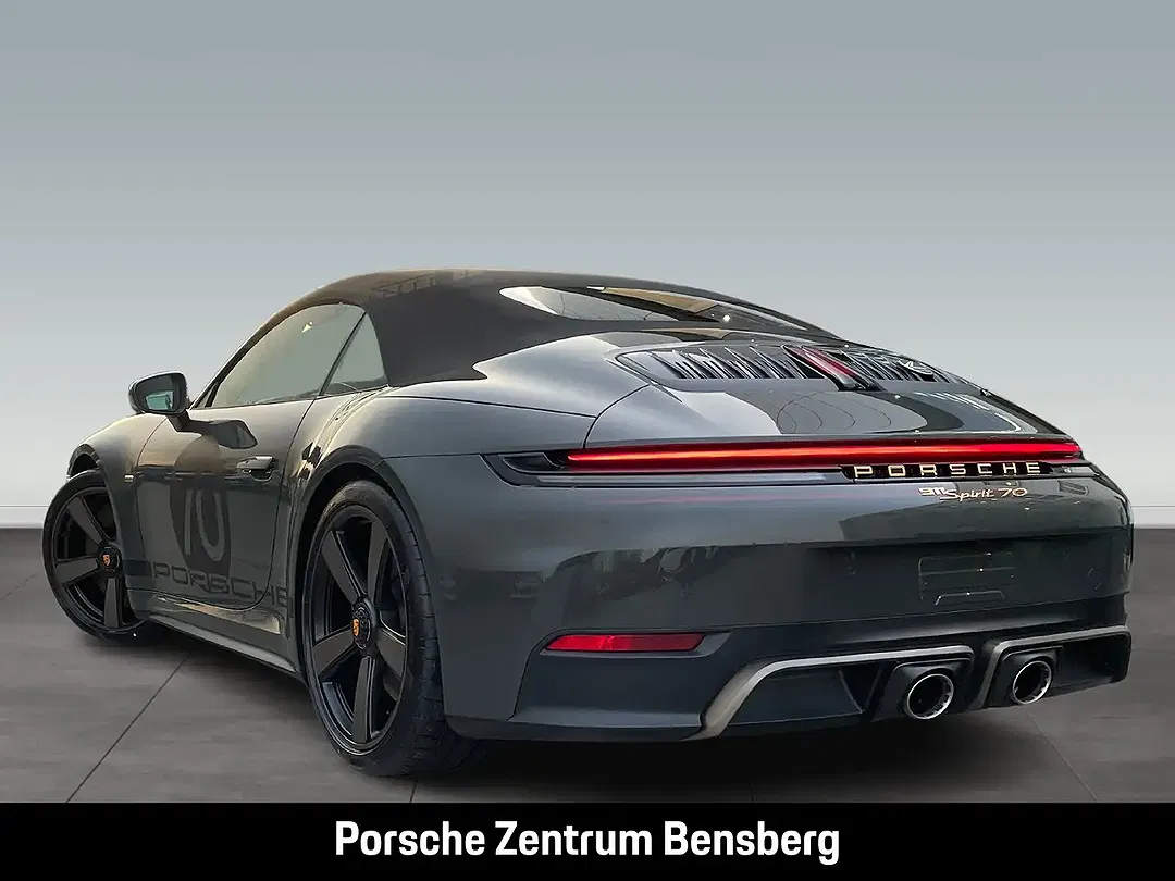 Porsche 911 - Thumbnail 3