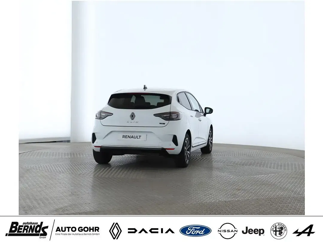 Renault Clio - Thumbnail 4