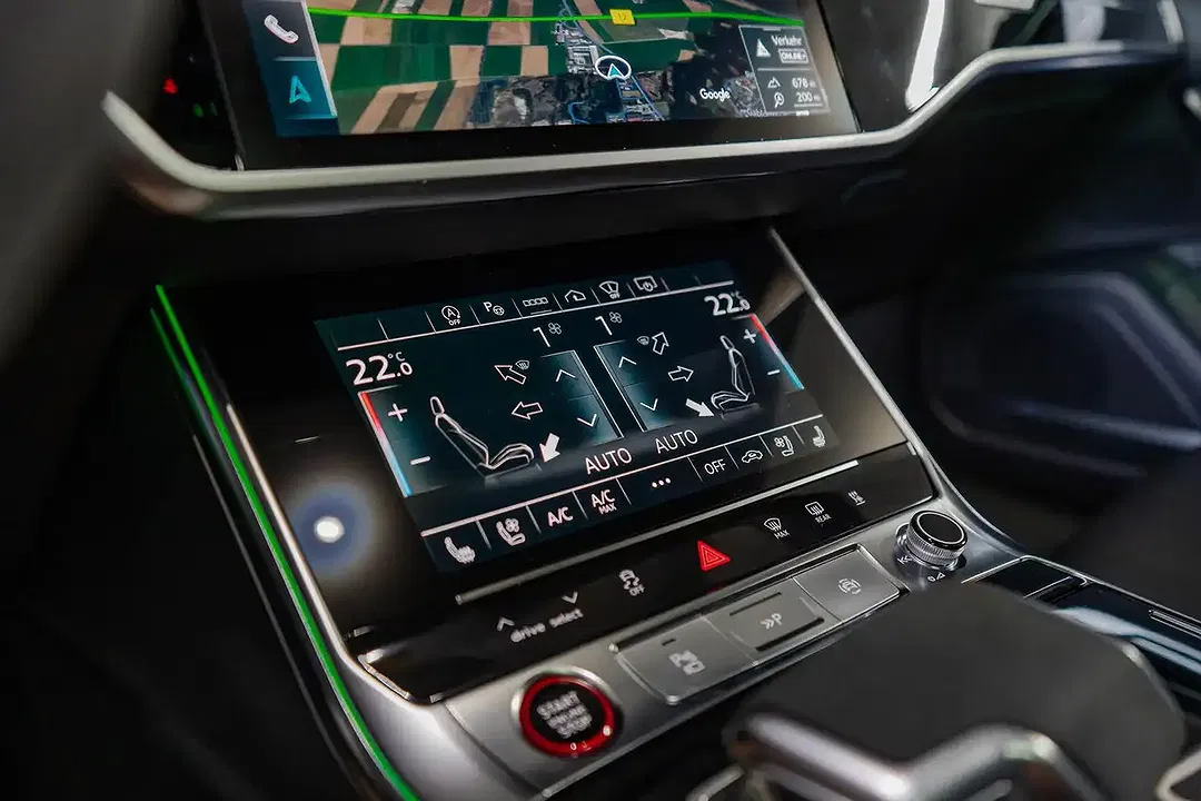 Audi RS6 - Thumbnail 24