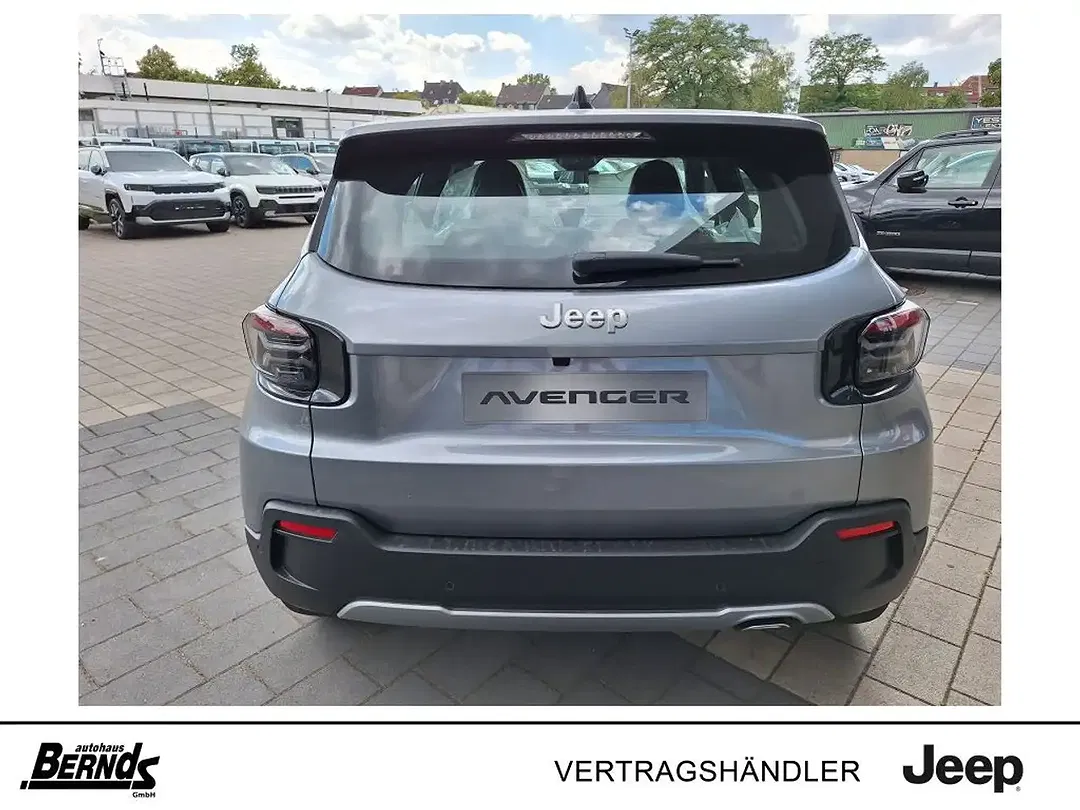 Jeep Avenger - Thumbnail 5