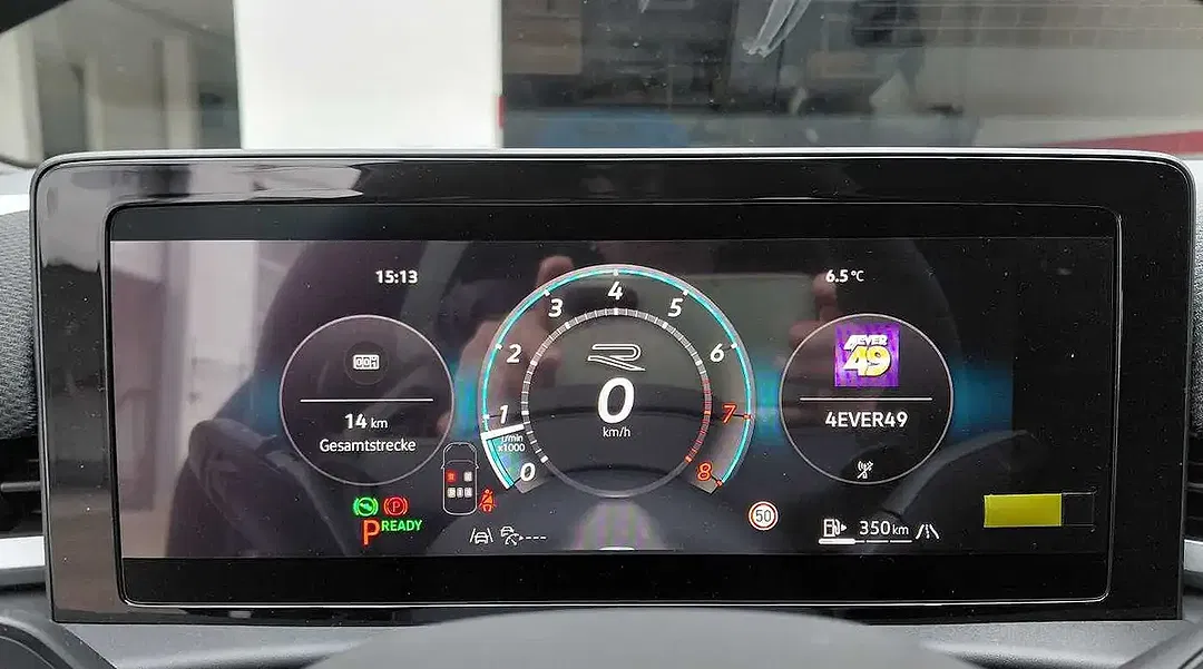 Volkswagen T-Roc 1.5 eTSI DSG R-Line - foto 17