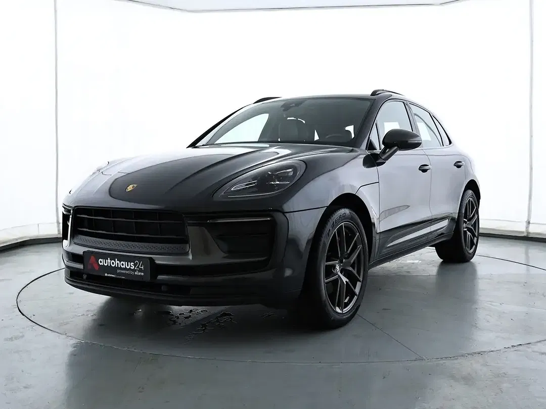 Porsche Macan - Thumbnail 3