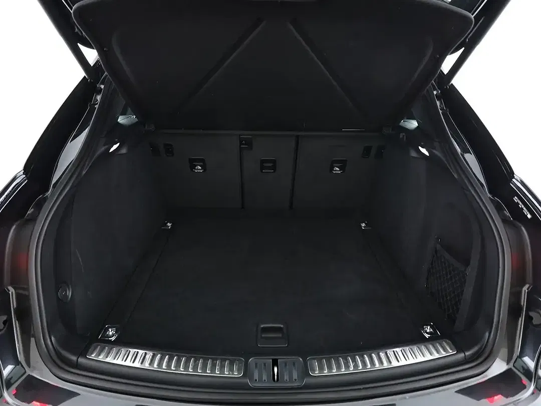 Porsche Macan - Thumbnail 6