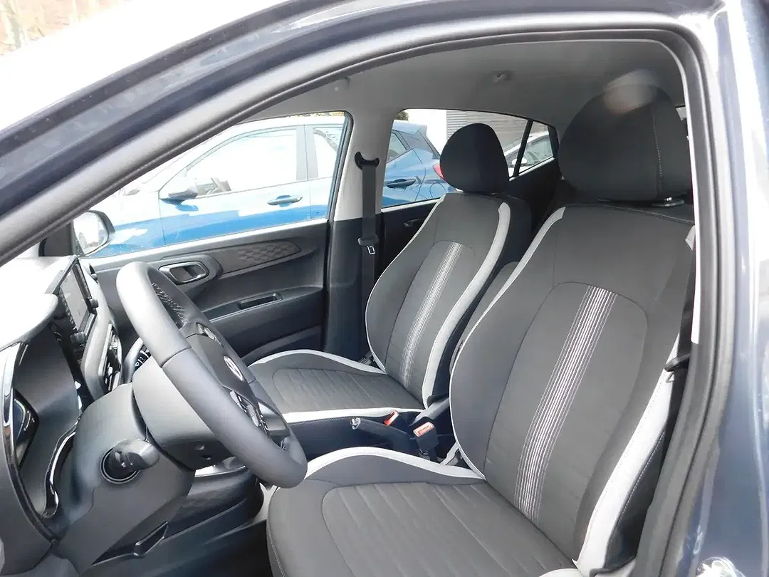 Hyundai i10 - Thumbnail 9